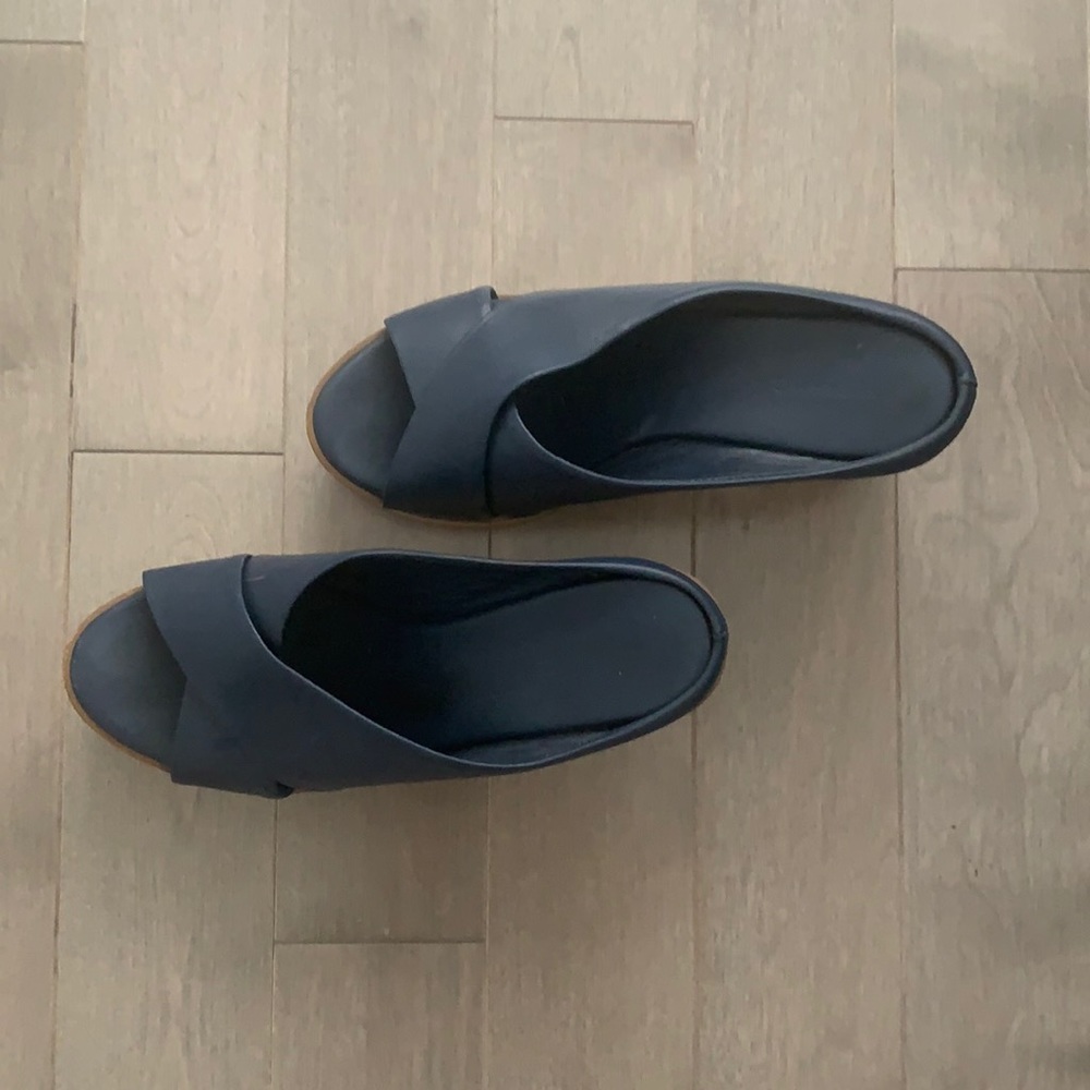Mara Mac wooden platform size 35